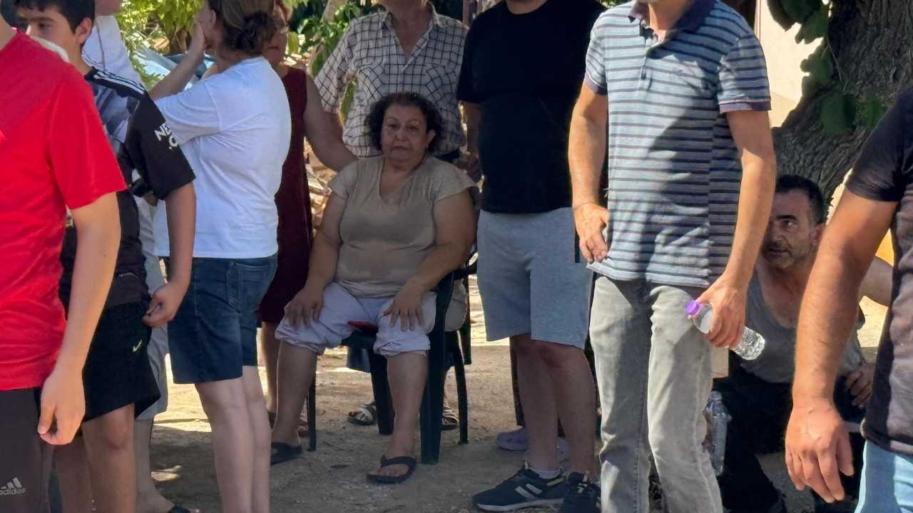 Antalya Çakırlar’da Korkutan Yangın! Tarlada Çıktı, Depo Ve Eve Sıçradı 4