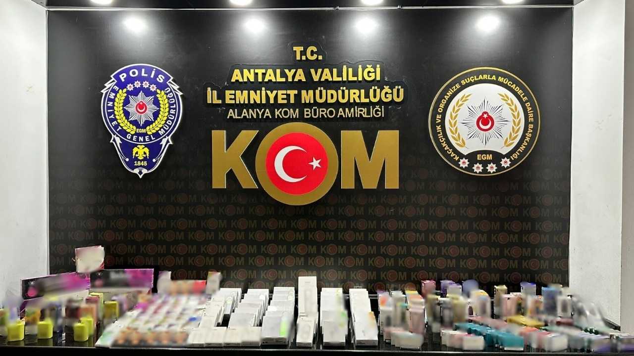 Antalya Emniyeti’nden Kaçakçılık Ve Rüşvet Baskını 6 Tutuklu