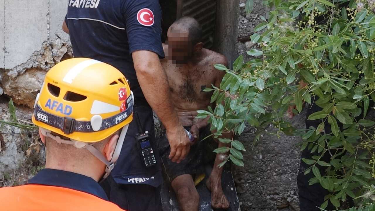 Antalya'da 20 Metrelik Fazelden Düştü Yardım Çığlığıyla Bulundu (1)