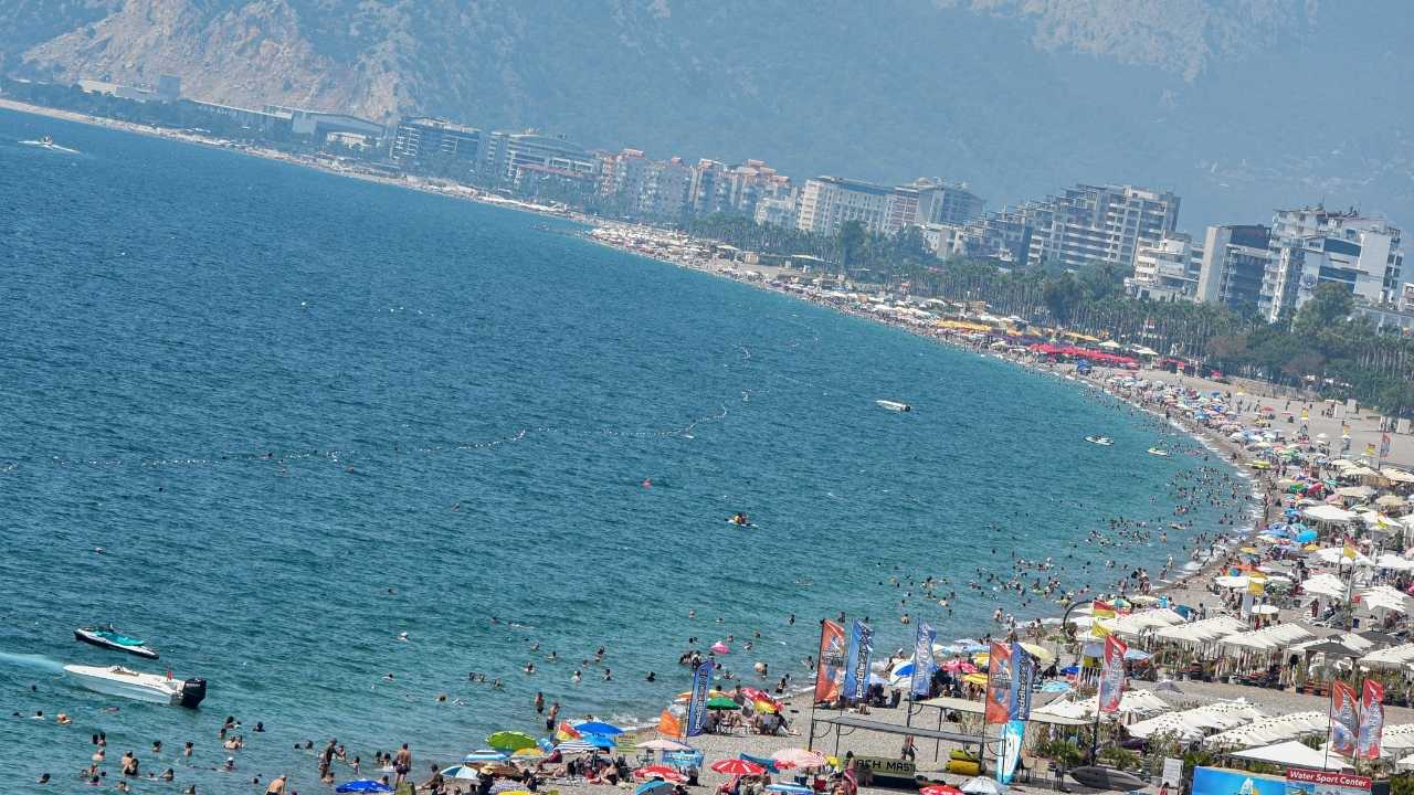Antalya'da 25 Temmuz Cuma Gününe Dikkat! Rekor Sıcaklık Geliyor 5