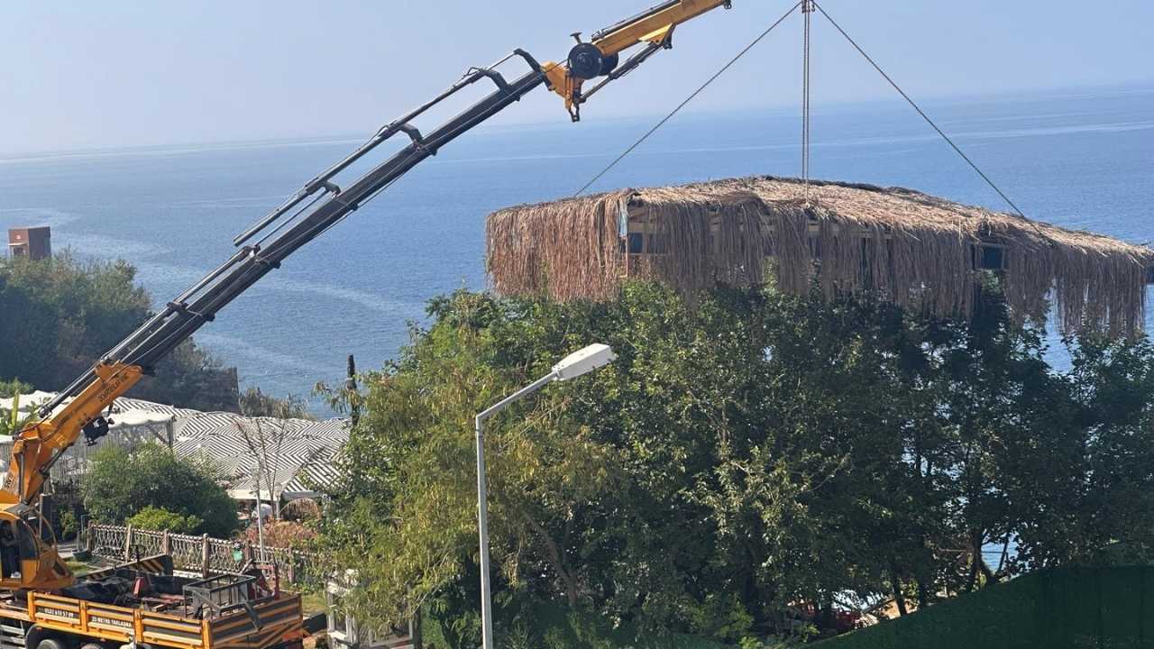 Antalya’da Otelin Falez Üzerindeki Genişlemesi Tepki Çekti! Çevre Sakinleri Görüntüledi 2