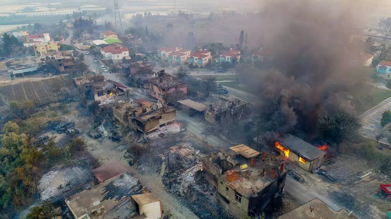Antalya'da Son 10 Yılda 67 Bin Hektar Alan Yandı
