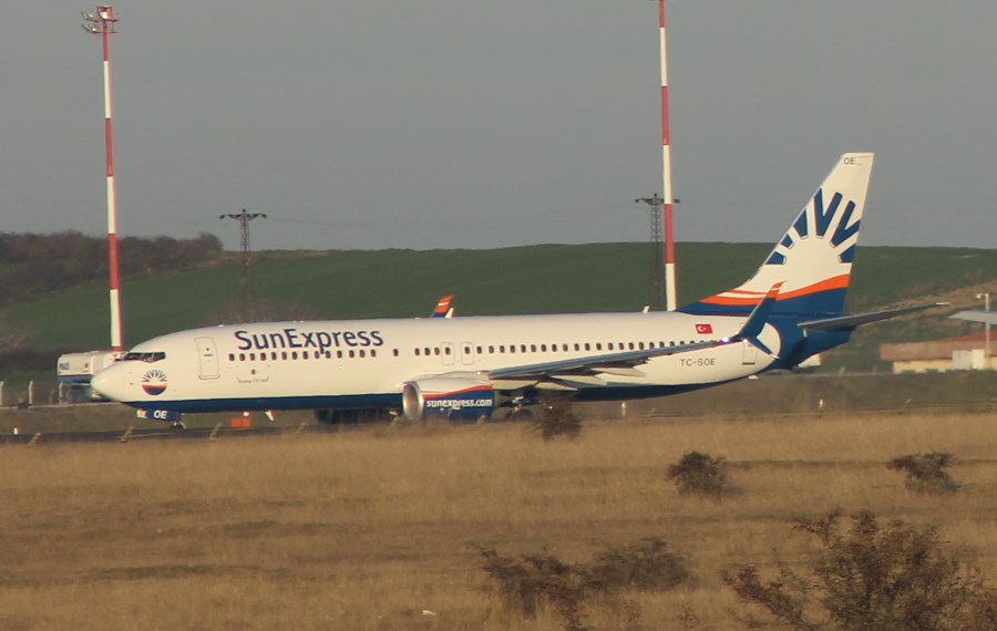 Antalya'da Uçuş Öncesi Kriz Yolcu Uçağı Havalanamad12