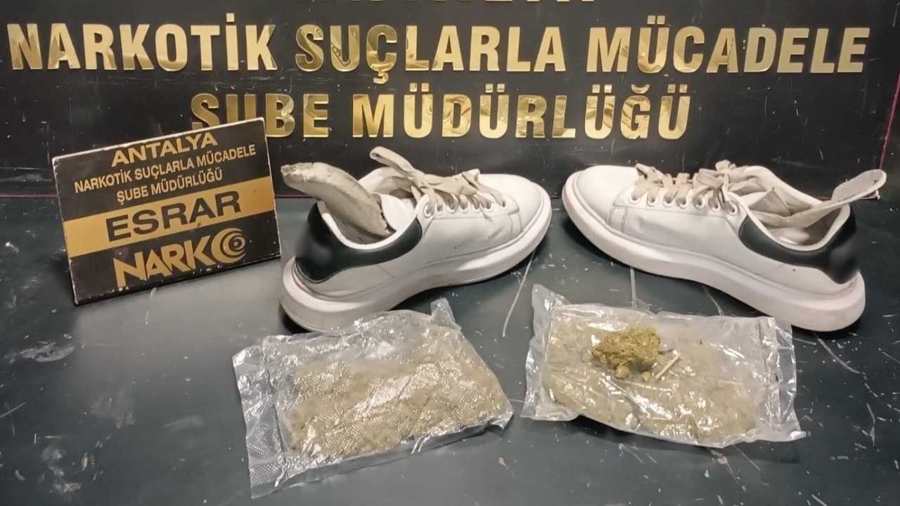 Antalya’da Uyşturucu Operasyonları 24 Gözaltı, Binlerce Ecza Maddesi (2)