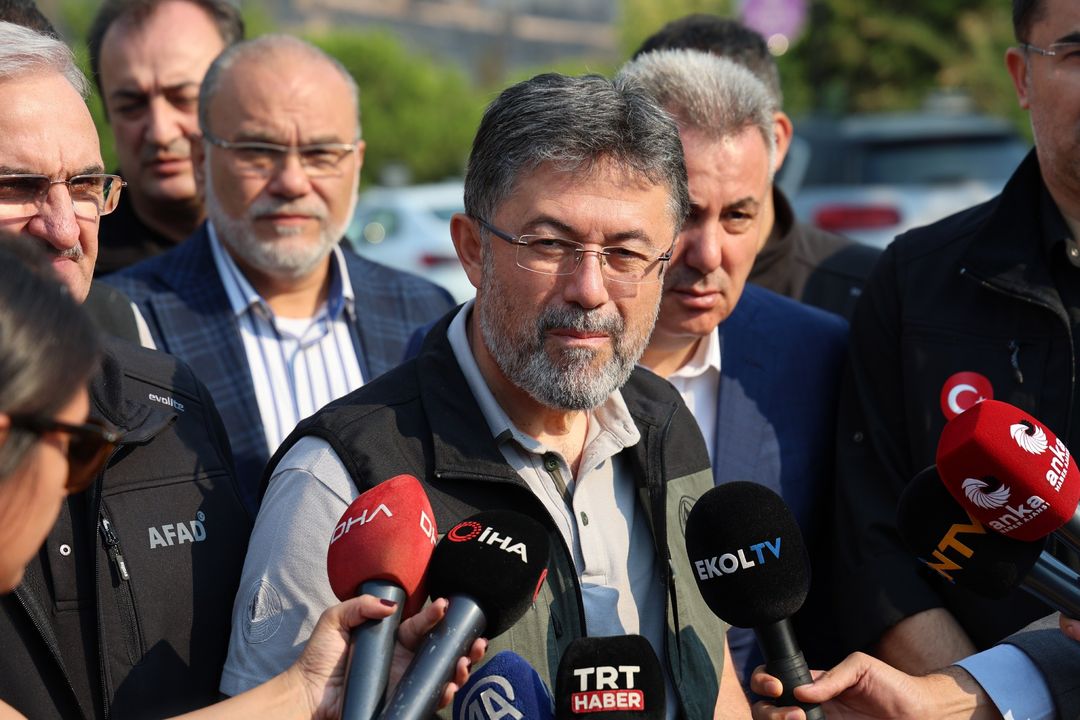 Bakan Yumaklı Antalya Gazipaşa Yangını Soğutuluyor 4