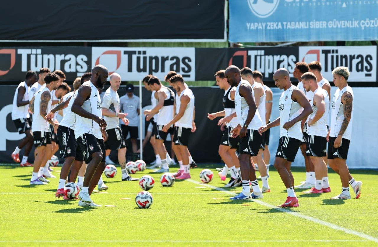 Beşiktaş Avrupa’da Arda Turan’lı Shakhtar’ı Ağırlıyor