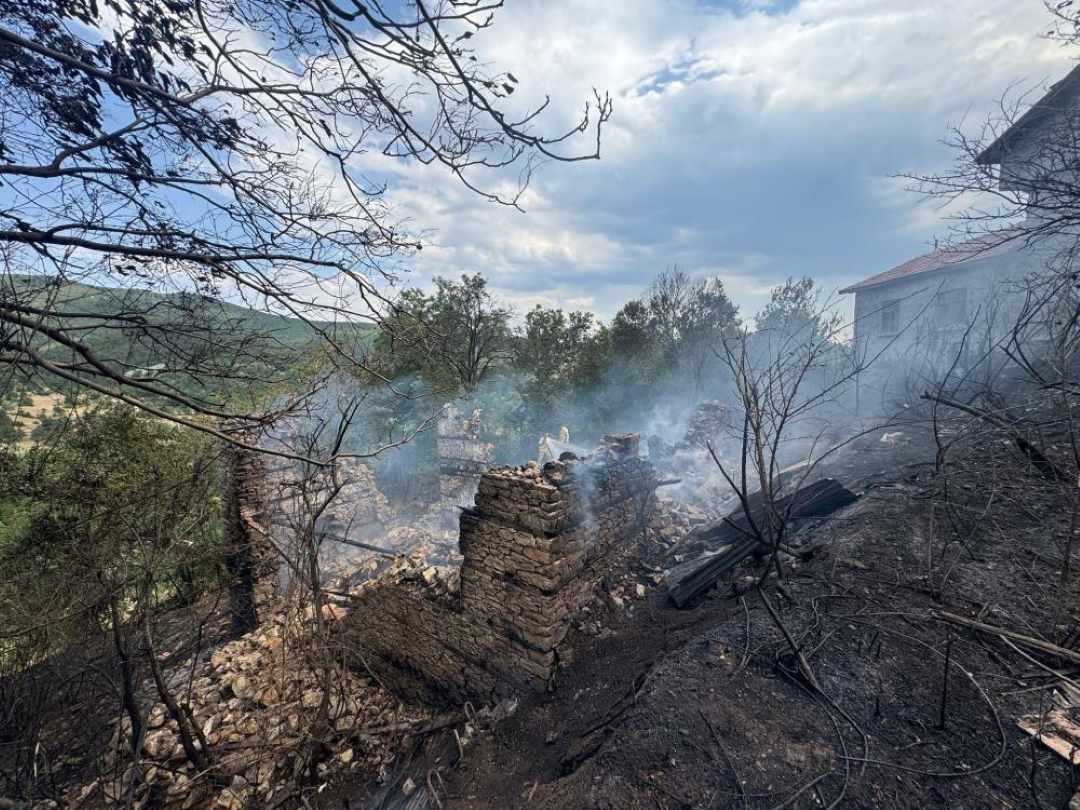 Akseki'de Tarihi Miraslar Alevlere Teslim Oldu 1