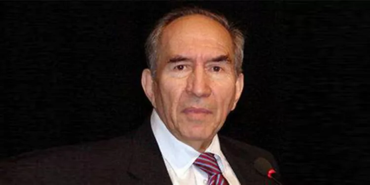 Altan Öymen 1