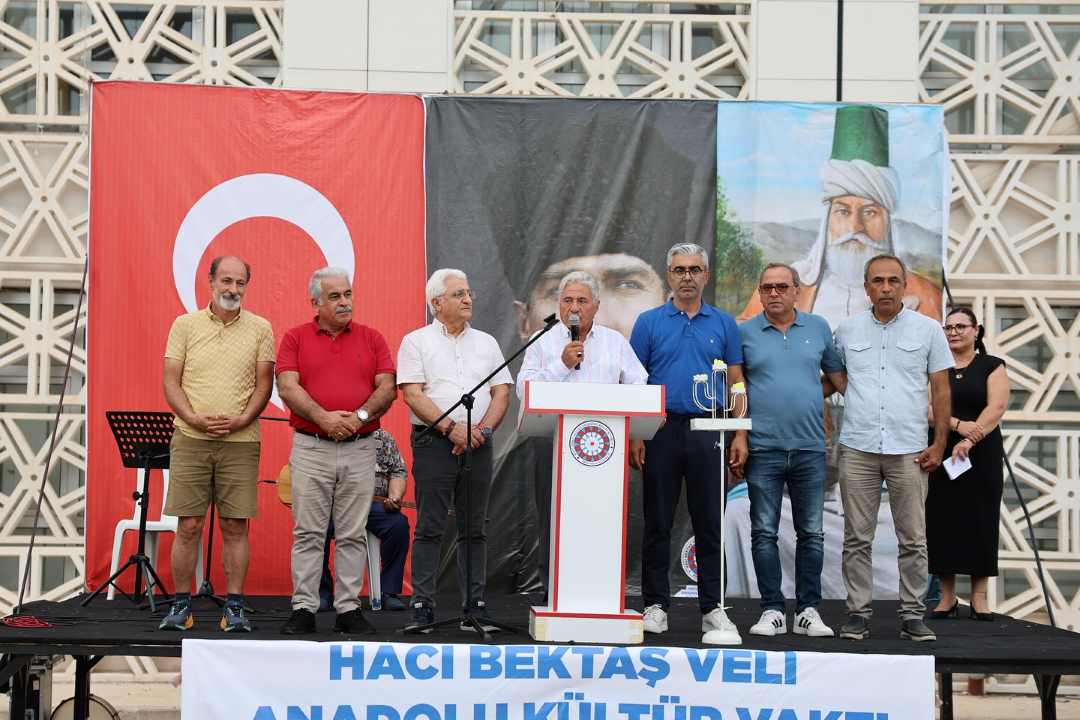 Döşemealtı’nda Aşure Kazanı Dostluk İçin Kaynadı! 3