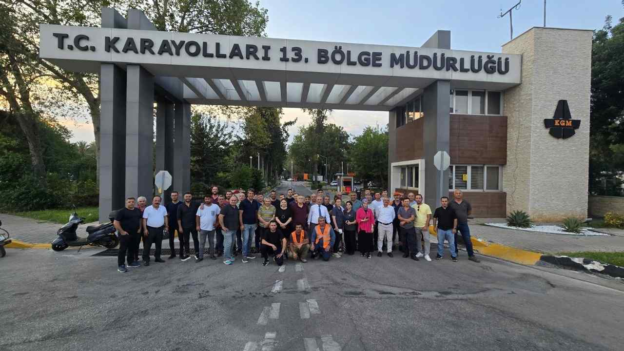 Emekçiler Antalya’da Greve Gidiyor (1)