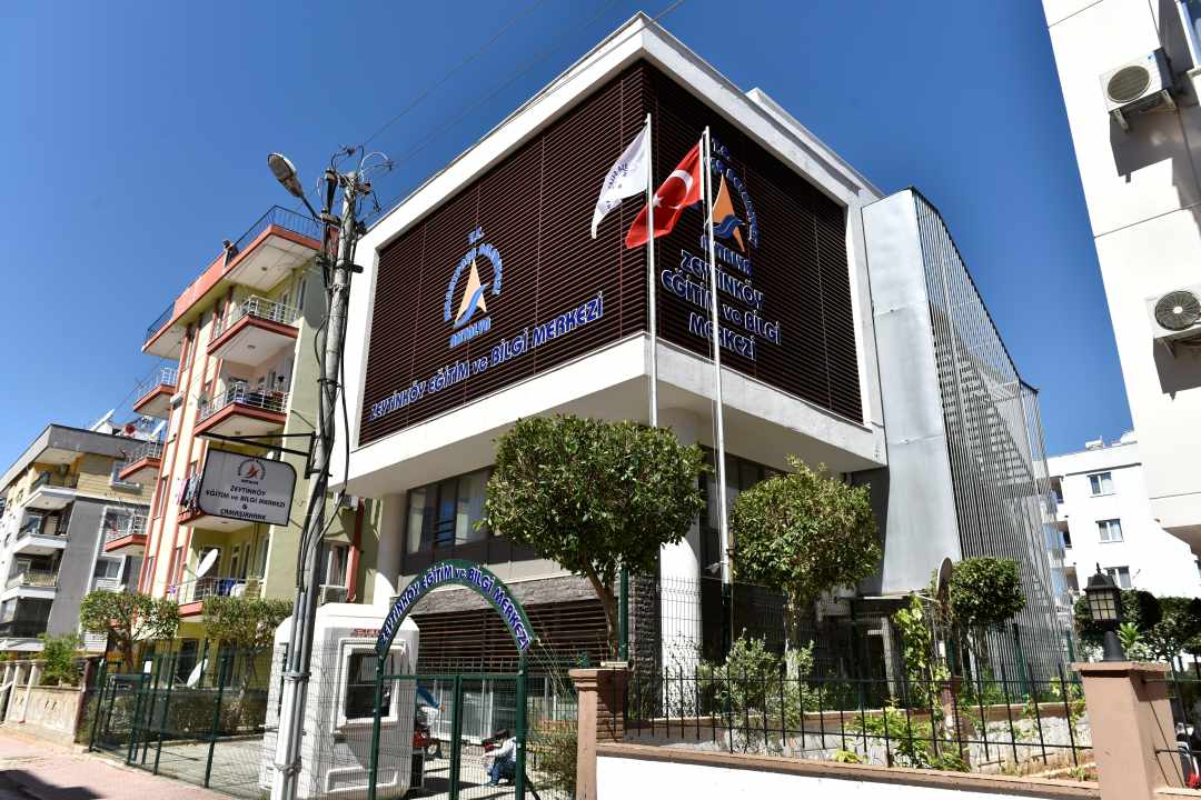 Muratpaşa Eğitim Merkezi’nde 10 Öğrenci Yüzde 15’Lik Dilime Girdi 1