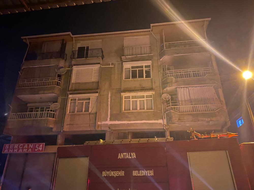 Serik'te Yangın Paniği 1