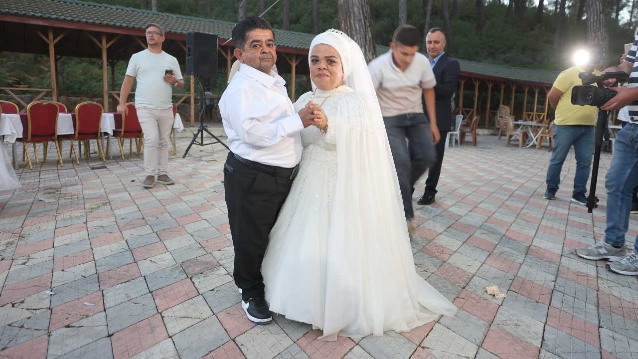 Hatay’da 21 Yıldır Engel Tanımayan Aşk Düğünle Taçlandı 3