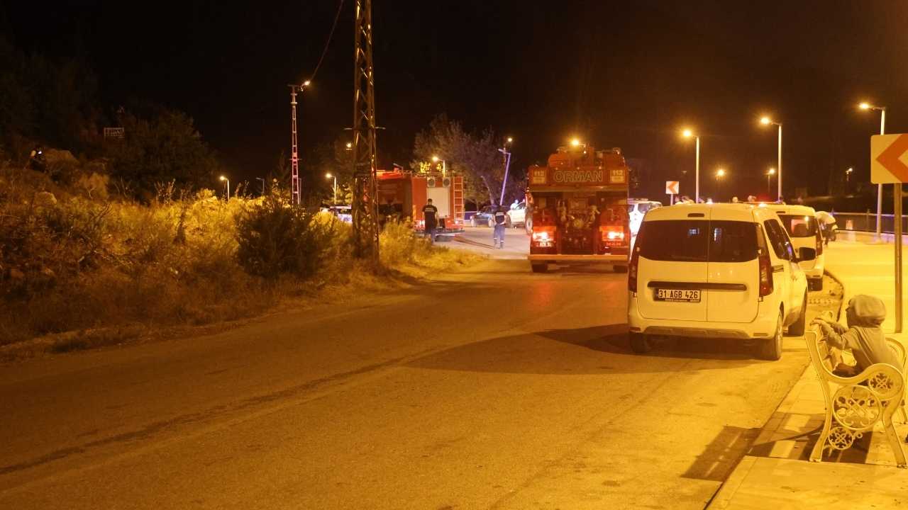 Hatay’da Evlilik Teklifinde Atılan Fişekler Yangın Çıkardı2
