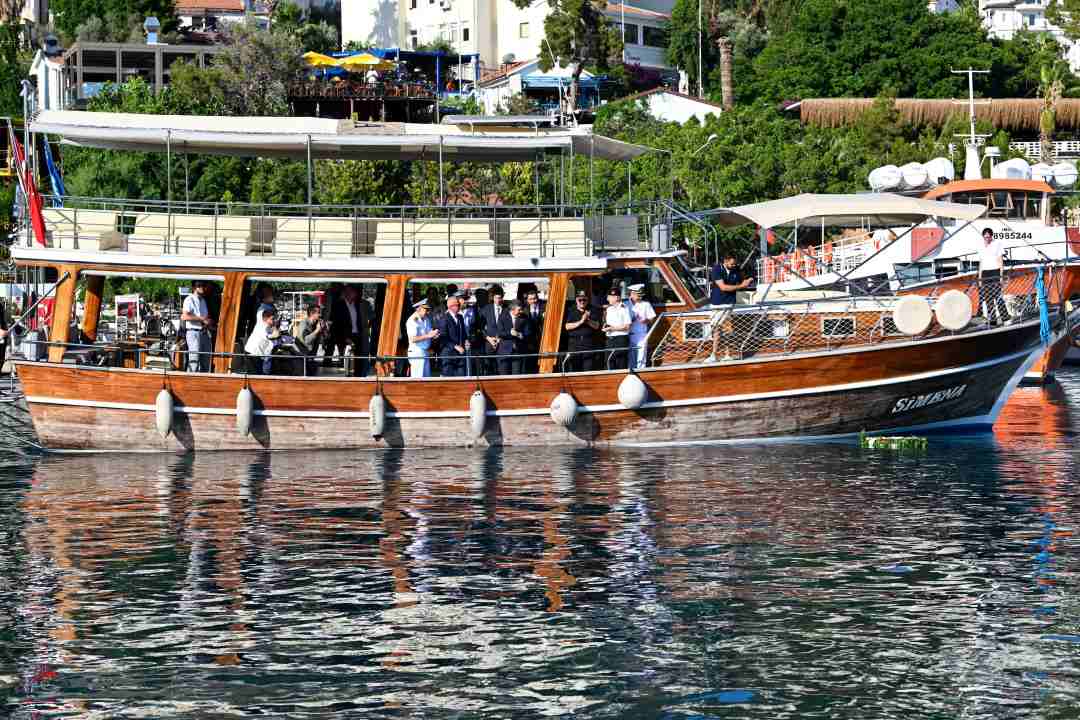 Kaş’ta Kabotaj Coşkusu Denize Çelenk Bırakıldı122
