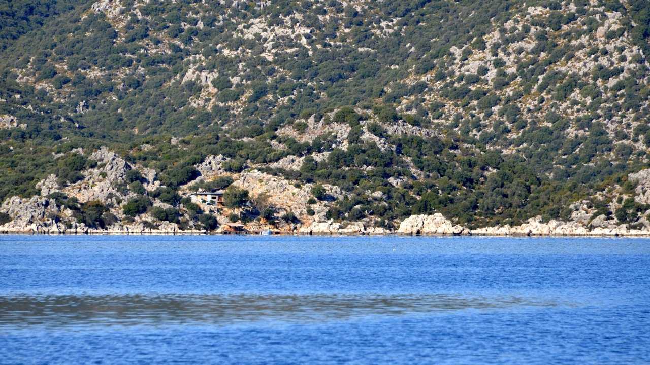 Kekova’da Kaçak Villa Skandalı Danıştay ‘Yıkın’ Dedi, Hala Kiralanıyor!4