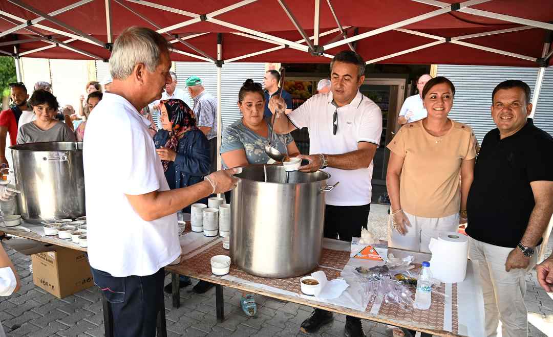 Kemer'de Kazan Kaynadı! Vatandaşa Tatlı Sürpriz121