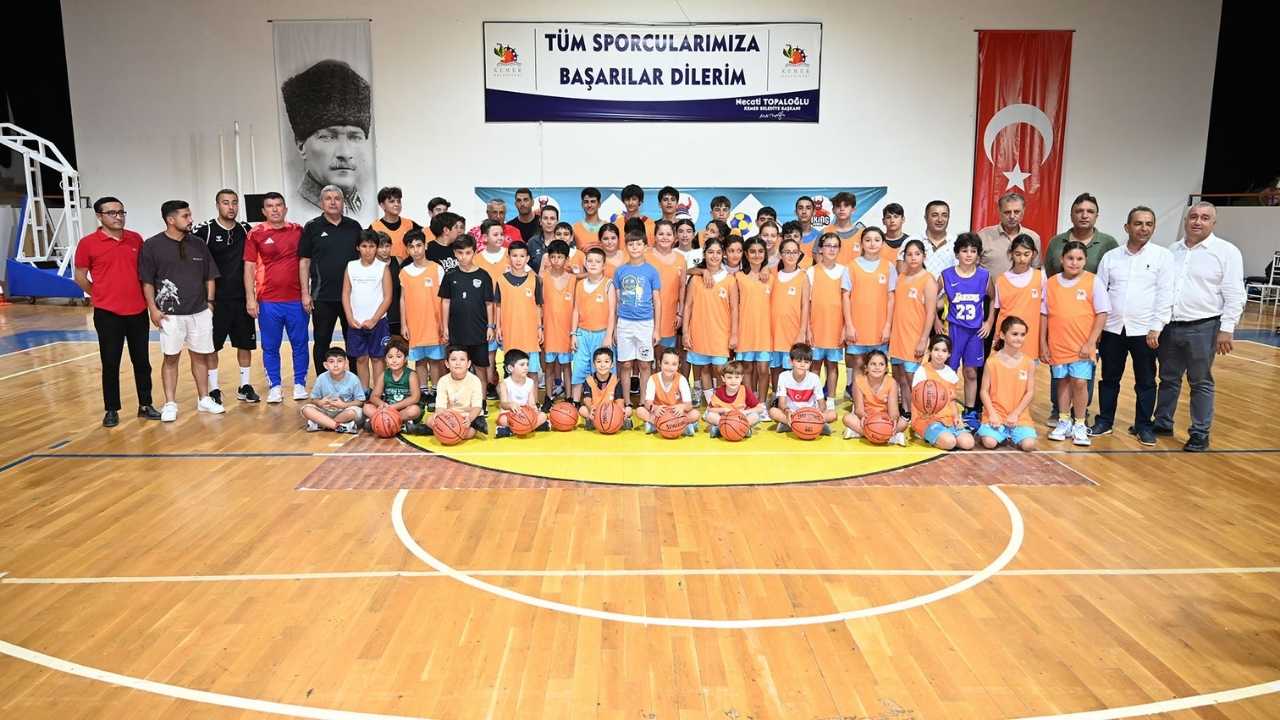 Kemer’de Ücretsiz Basketbol Ve Voleybol Kurslarına Yoğun İlgi 2
