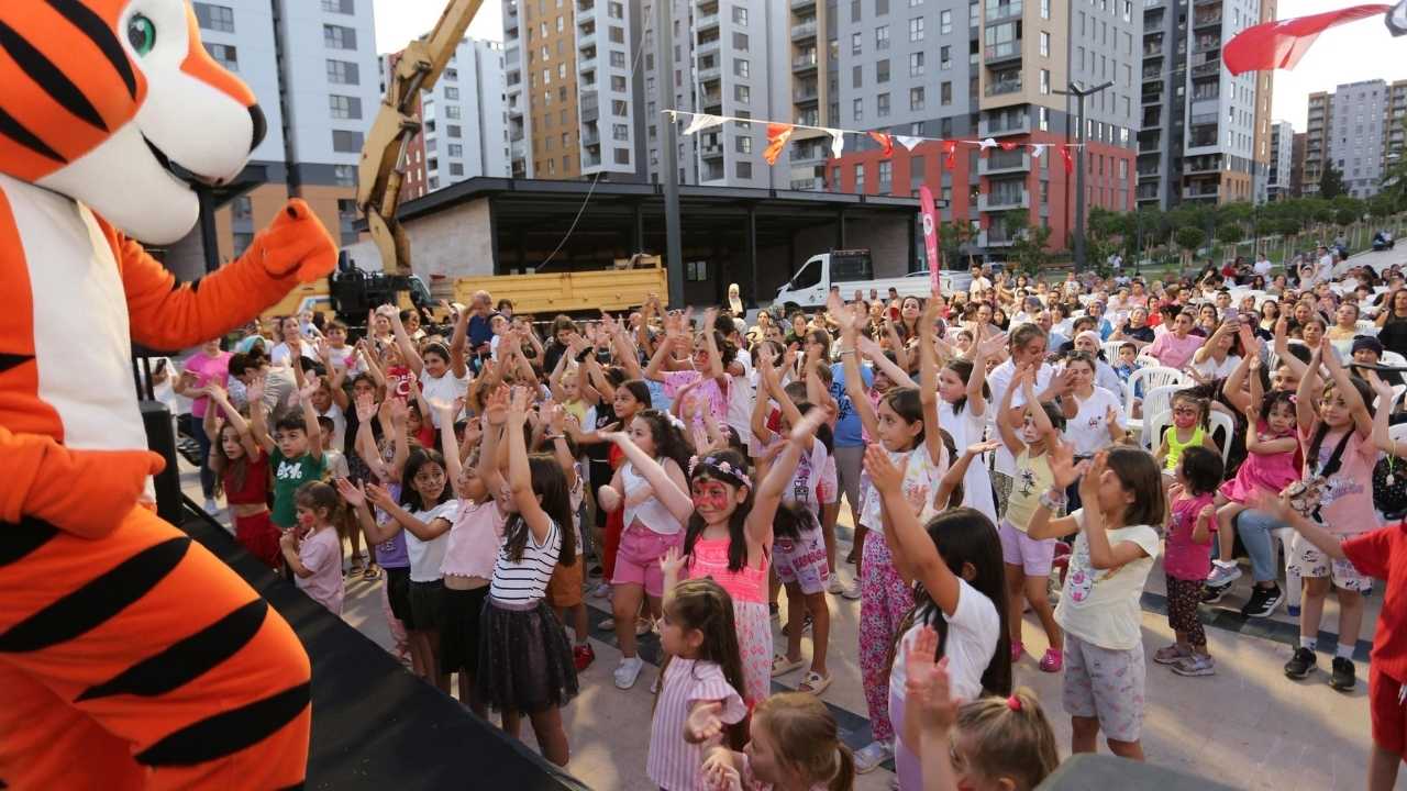 Kepez’in Yaz Akşamları Eğlence Ve Sanatla Renkleniyor 3