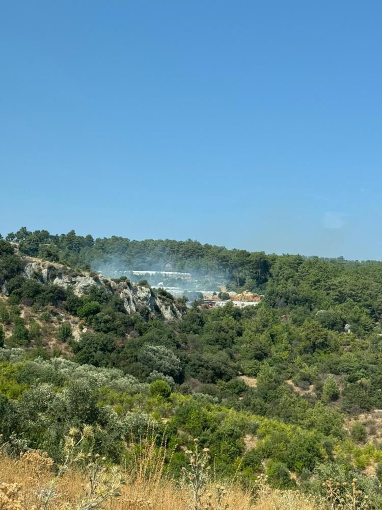 Kumluca’da Makilik Alanda Yangın! 7 Dakika da Söndürüldü