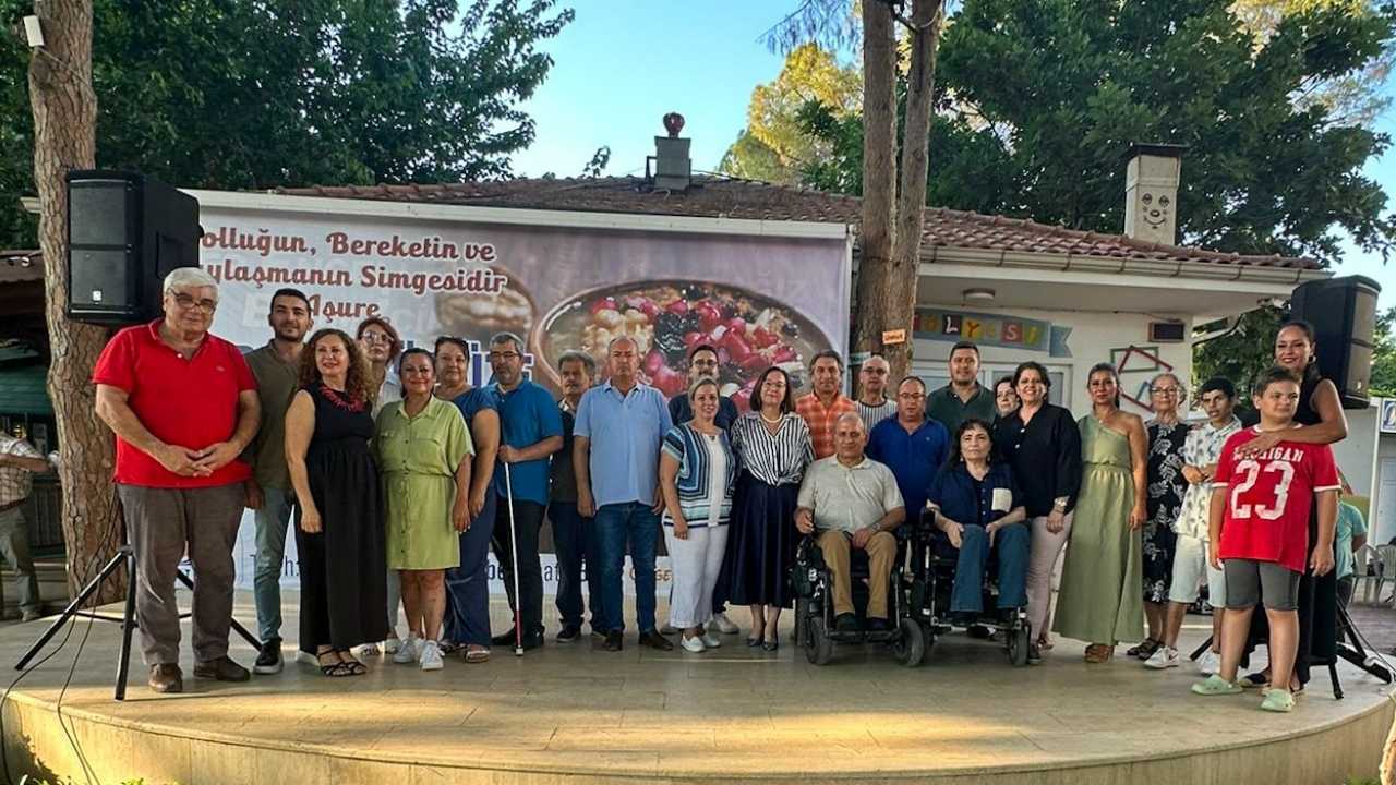 Muratpaşa’da Aşure Etkinliğiyle Dayanışma Ruhu Pekiştirildi 2
