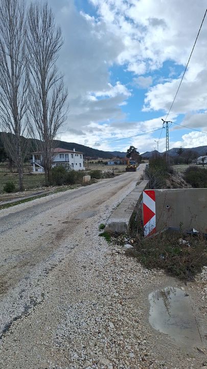 Sarıbelen'in 50 Yıllık Köprüsünde Çökme Riski! 14 Köyü Kaş'a Bağlayan Yolda Çözüm Bekleniyor 3