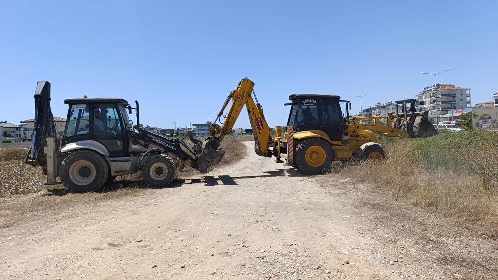 Sigara İzmariti Manavgat’ı Yaktı! Alevler Evleri Teğet Geçti12 (4)