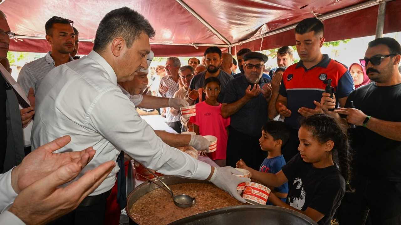 Vali Hulusi Şahin’den Kumluca’ya Ziyaret Yatırımları Denetledi, Aşure Dağıttı 3