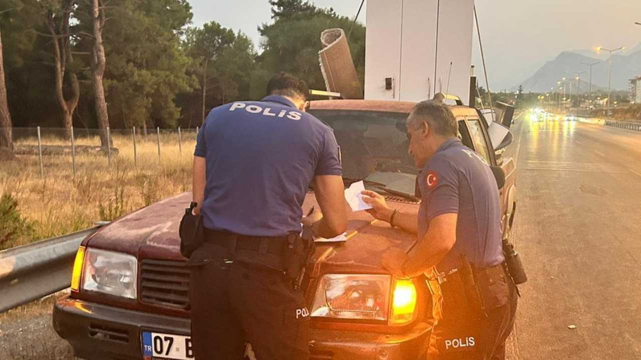 antalyada-eski-nisanlisinin-sikayetiyle-kamyonetine-el-konuldu3.jpg
