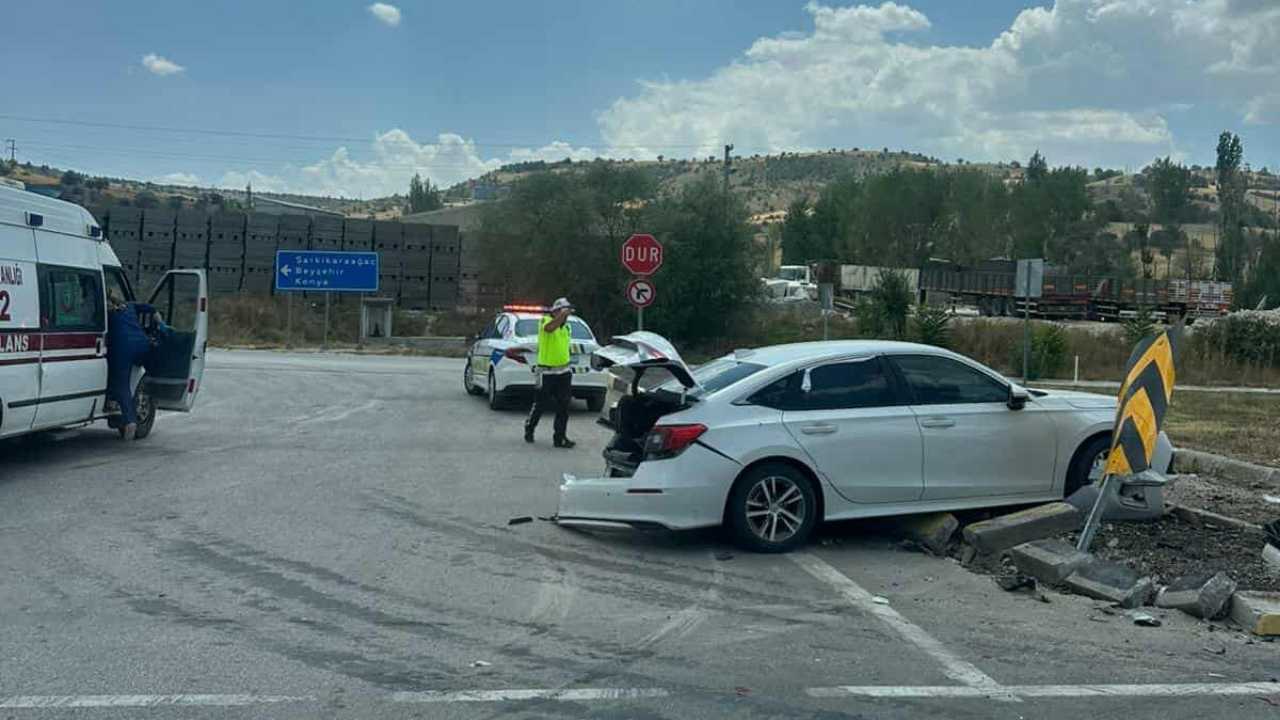 ispartada-trafik-kazasinda-can-pazari2.jpg