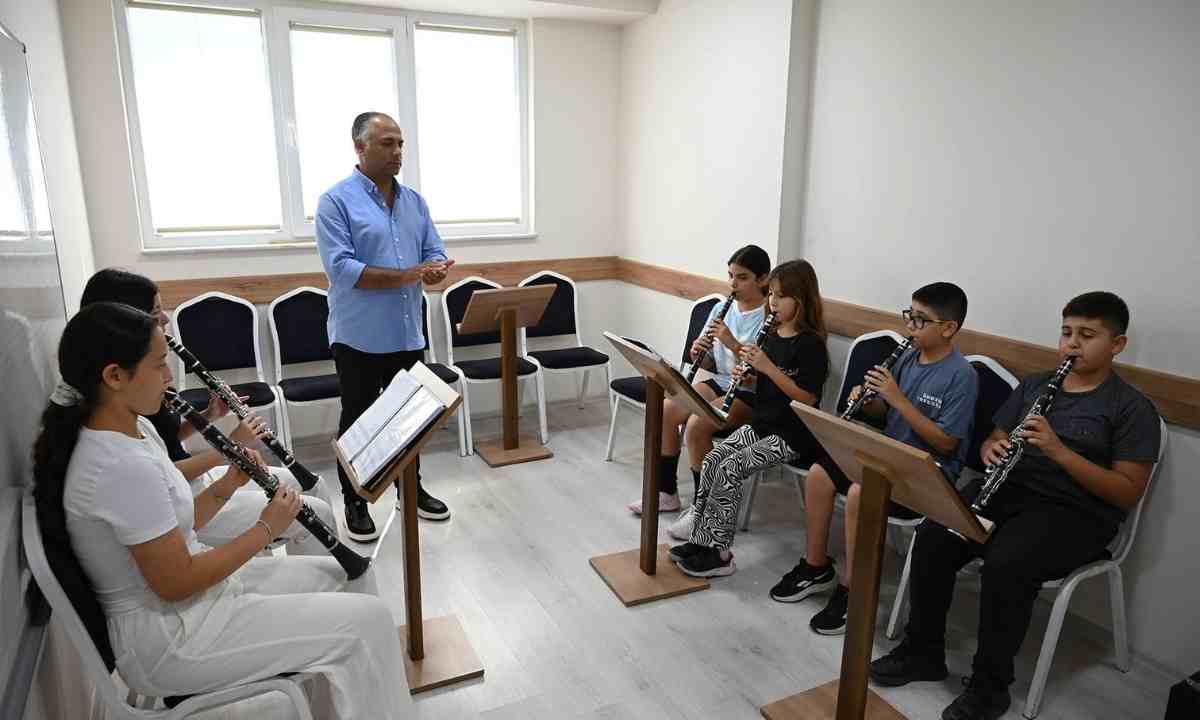 kemer-belediyesinden-ucretsiz-yaz-kursu-atag2-2.jpg