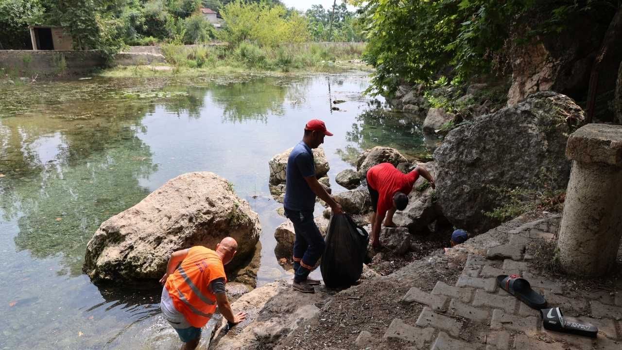 Adana Kozan’daki Göletler Çöp Yığınına Döndü 5