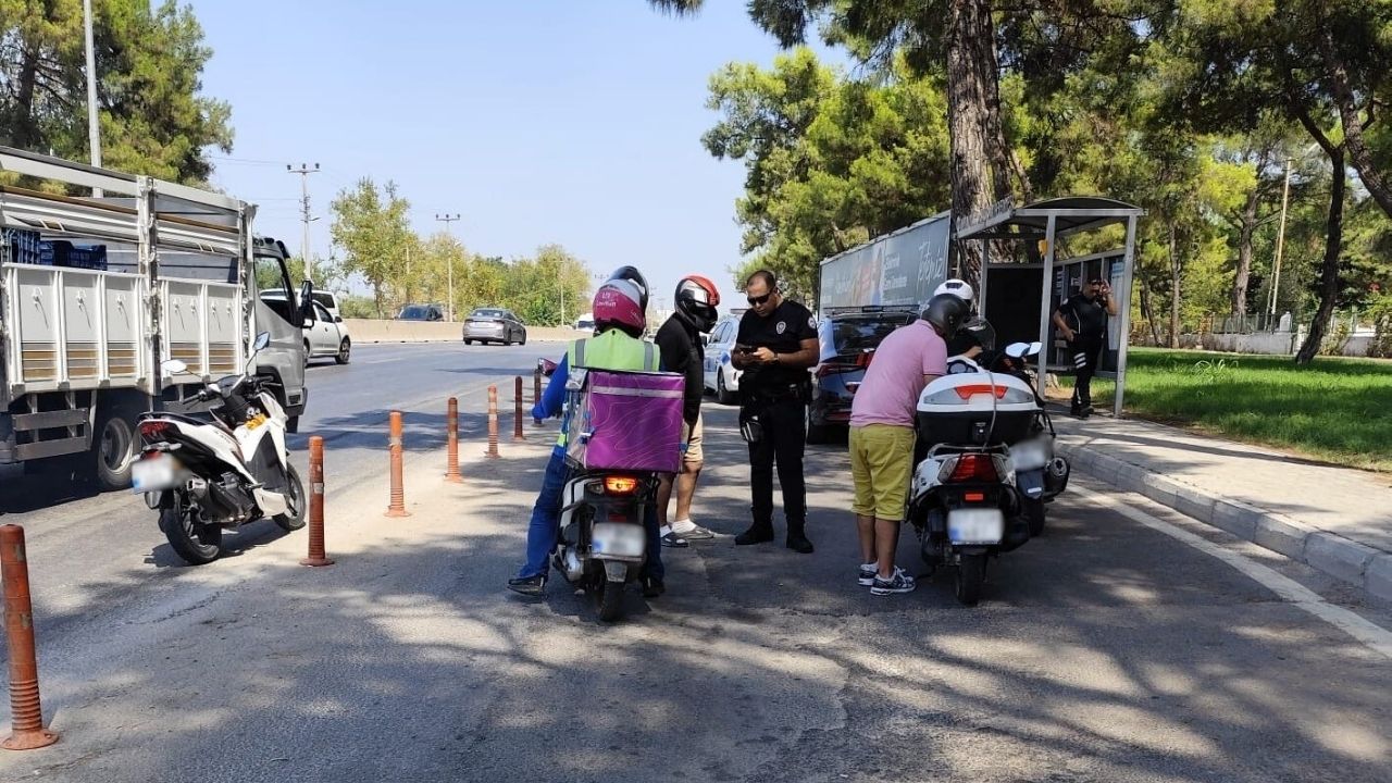 Antalya’da Motosiklet Alarmı! Yüzlerce Araç Denetlendi, 33’Ü Men Edildi! (1)