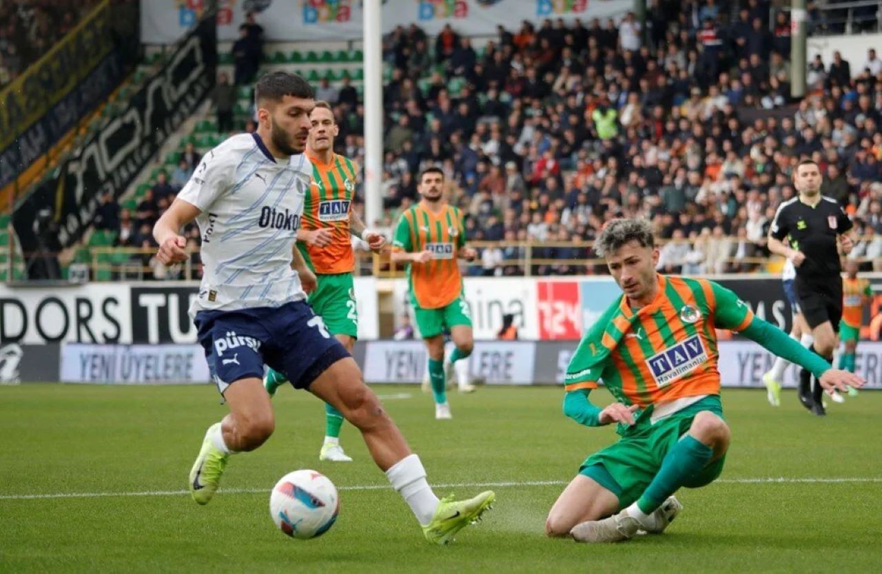 TFF Açıkladı! Alanyaspor'un Fenerbahçe Maçı Ertelenecek mi?
