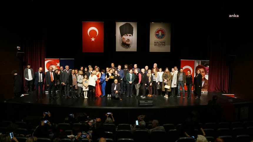 Çağdaş Yaşamı Destekleme Derneği Türkan Saylan’ı doğum gününde andı 2