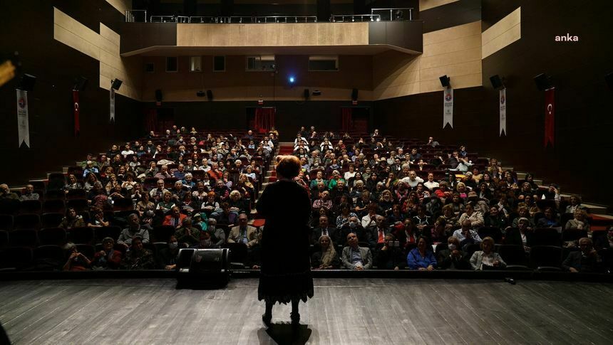 Çağdaş Yaşamı Destekleme Derneği Türkan Saylan’ı doğum gününde andı 6