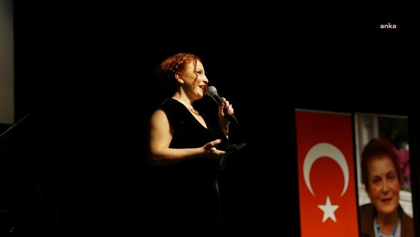 Çağdaş Yaşamı Destekleme Derneği Türkan Saylan’ı doğum gününde andı 8