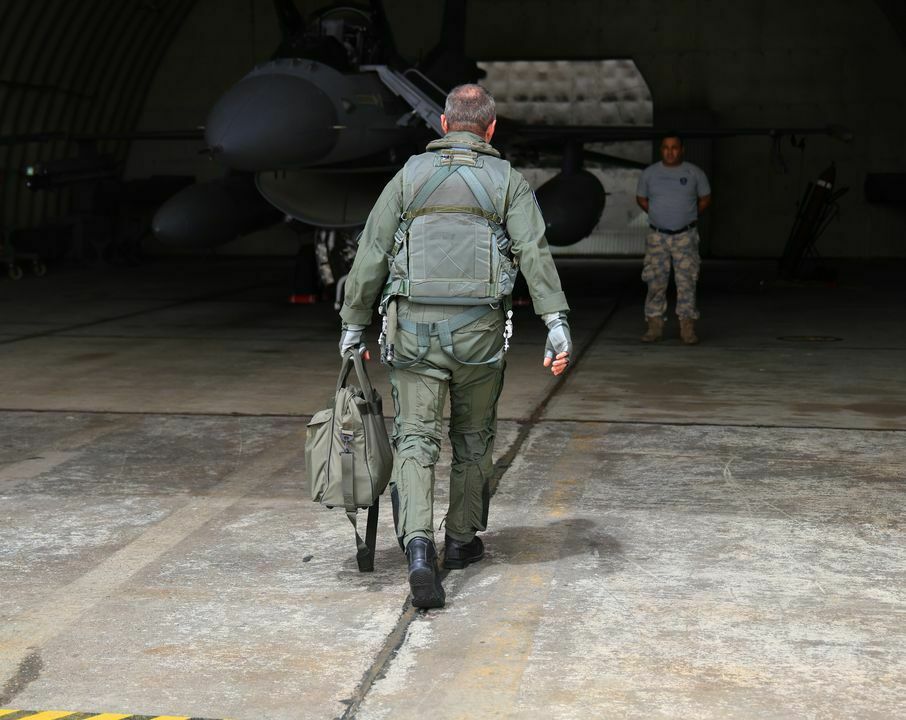 10'uncu Ana Jet Üs Komutanlığı kapılarını açtı! F-16'lar vatanın bekçisi 15