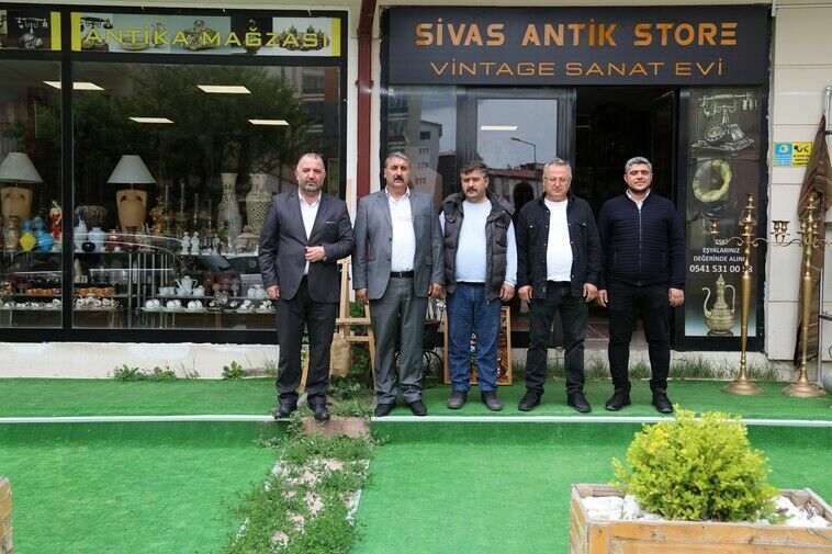 Süleyman Özpembe Antika Tutkusunu 30 Yıldır Yaşatıyor 4
