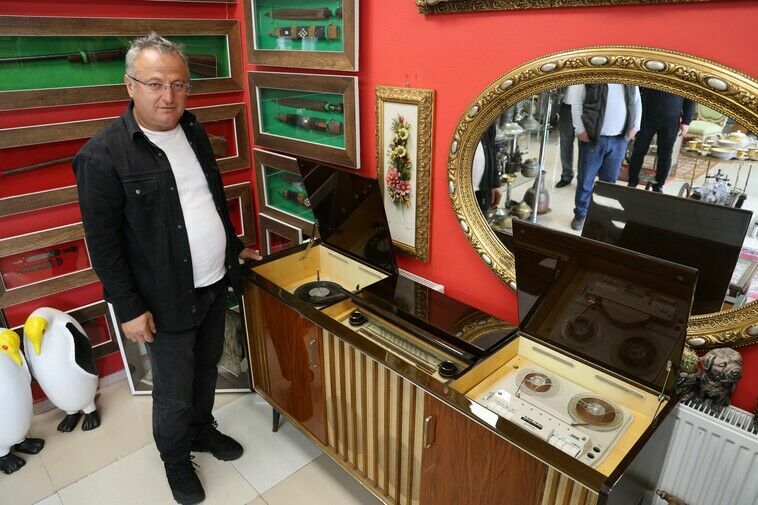 Süleyman Özpembe Antika Tutkusunu 30 Yıldır Yaşatıyor 2