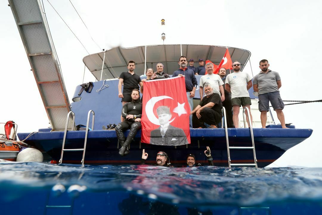 Yabancı arkeologlar Kemer'de su altı dalışı yaptı 23. Uluslararası Kemer Sualtı Günleri 1