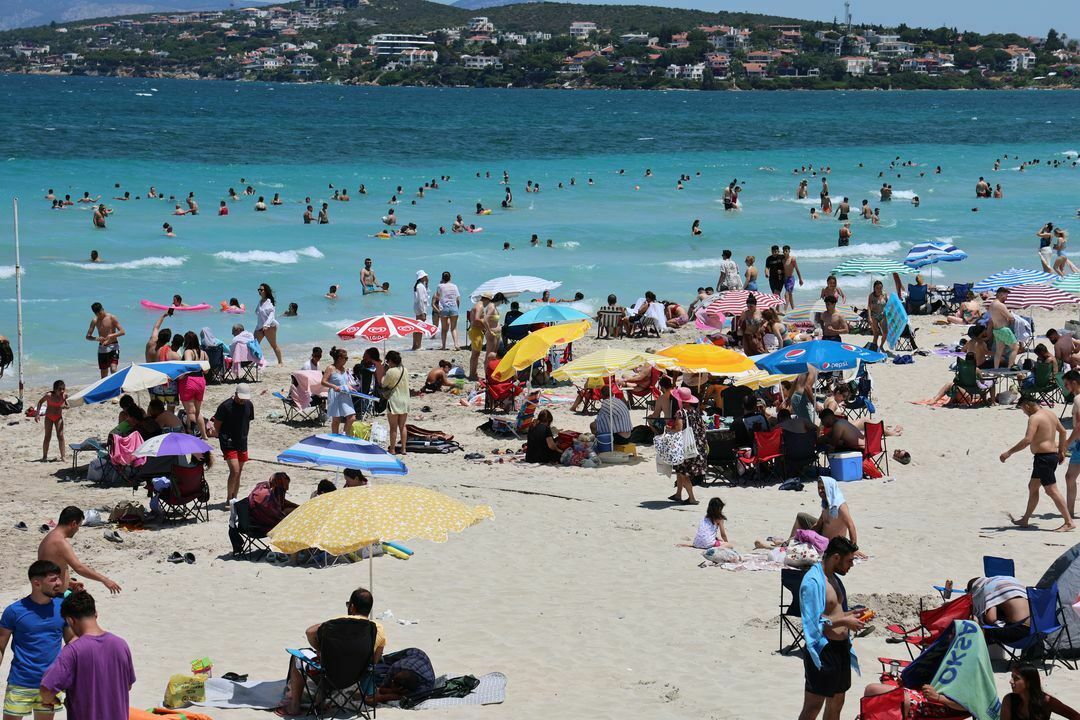 Çeşme nüfusu 1 milyona ulaştı! Ilıca'ya akın ettiler 2