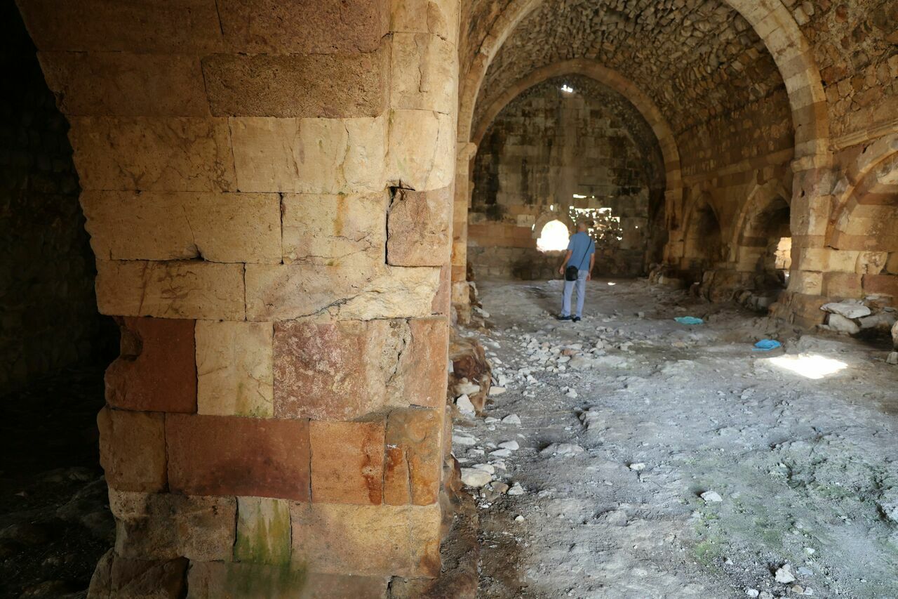 Elazığ'daki 750 Yıllık Kervansaray Zamanın Yıpratmasına Rağmen Ayakta Kalıyor 4