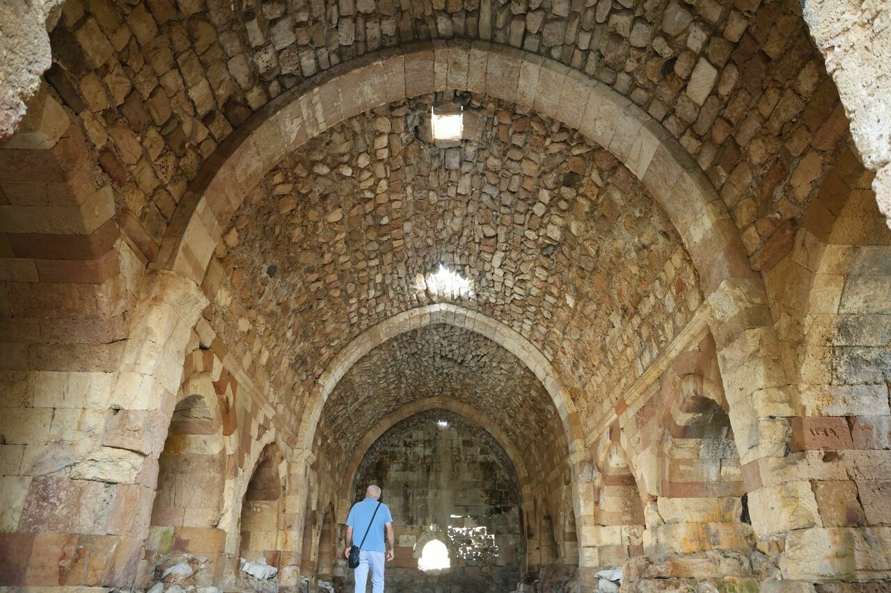Elazığ'daki 750 Yıllık Kervansaray Zamanın Yıpratmasına Rağmen Ayakta Kalıyor 3