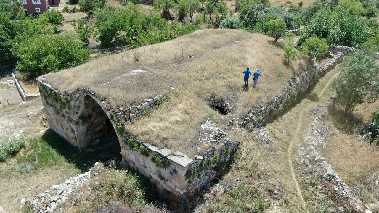 Elazığ'daki 750 Yıllık Kervansaray Zamanın Yıpratmasına Rağmen Ayakta Kalıyor 2