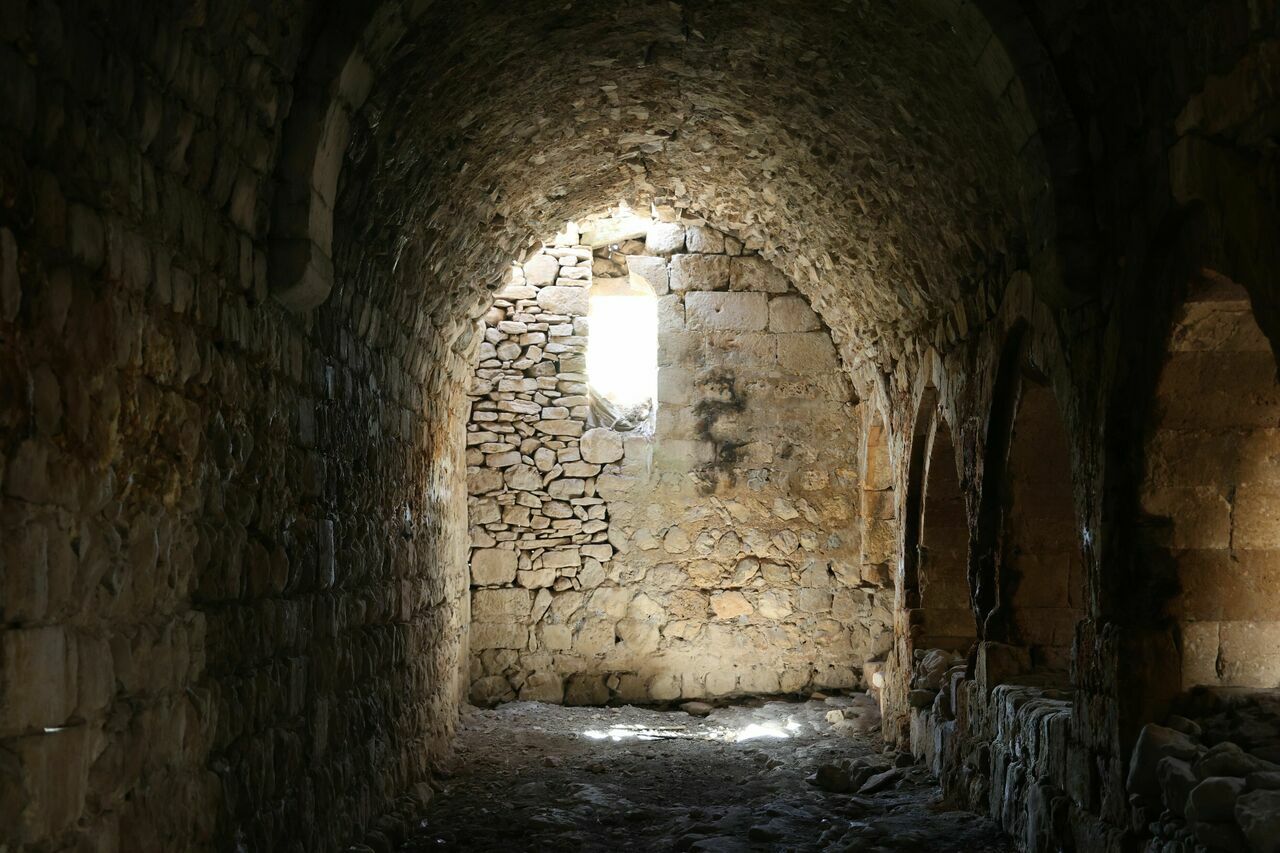 Elazığ'daki 750 Yıllık Kervansaray Zamanın Yıpratmasına Rağmen Ayakta Kalıyor 13