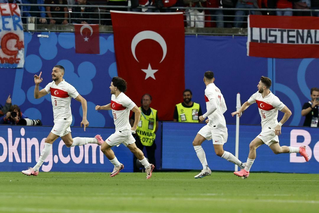Türkiye Avusturya maçı böyle geçti! Kare kare çeyrek finale götüren zafer 8
