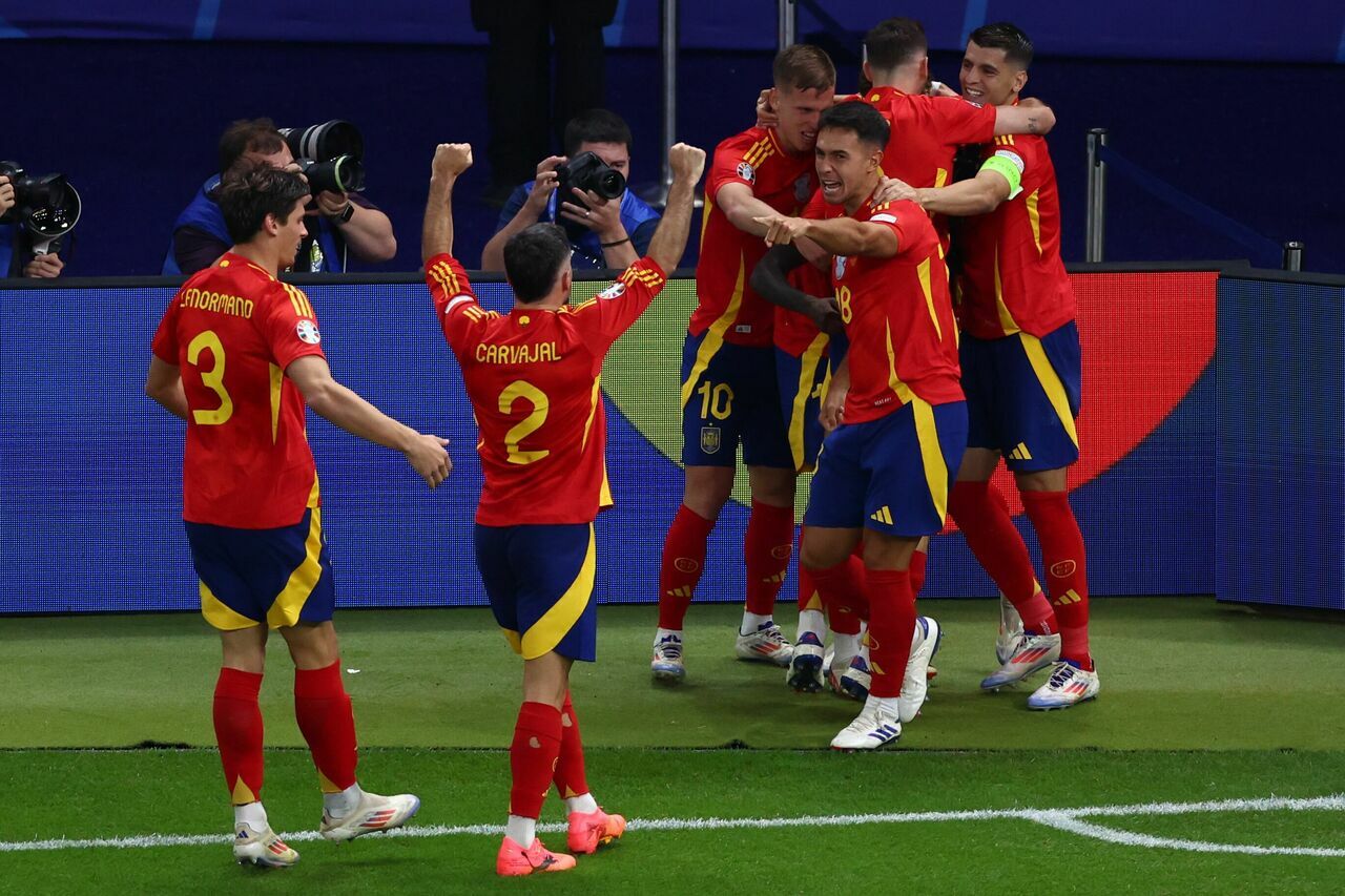 İspanya İngiltere'yi 2-1 mağlup ederek 4'üncü kez Avrupa Şampiyonu oldu 8