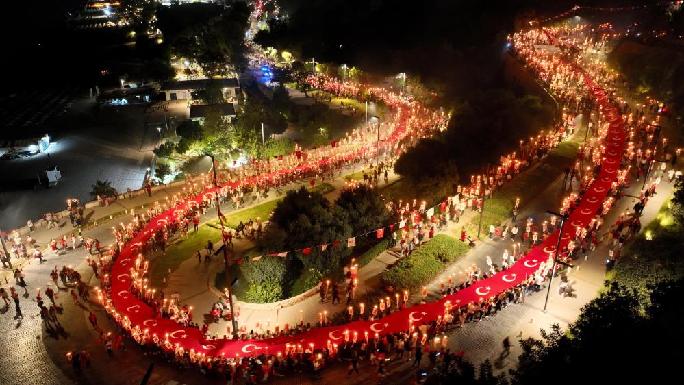 Antalya’da Cumhuriyet’in 101. Yılı Coşkuyla Kutlandı 2