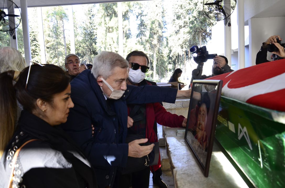 Muazzez İlmiye Çığ'a Mersin'de Son Görev 6